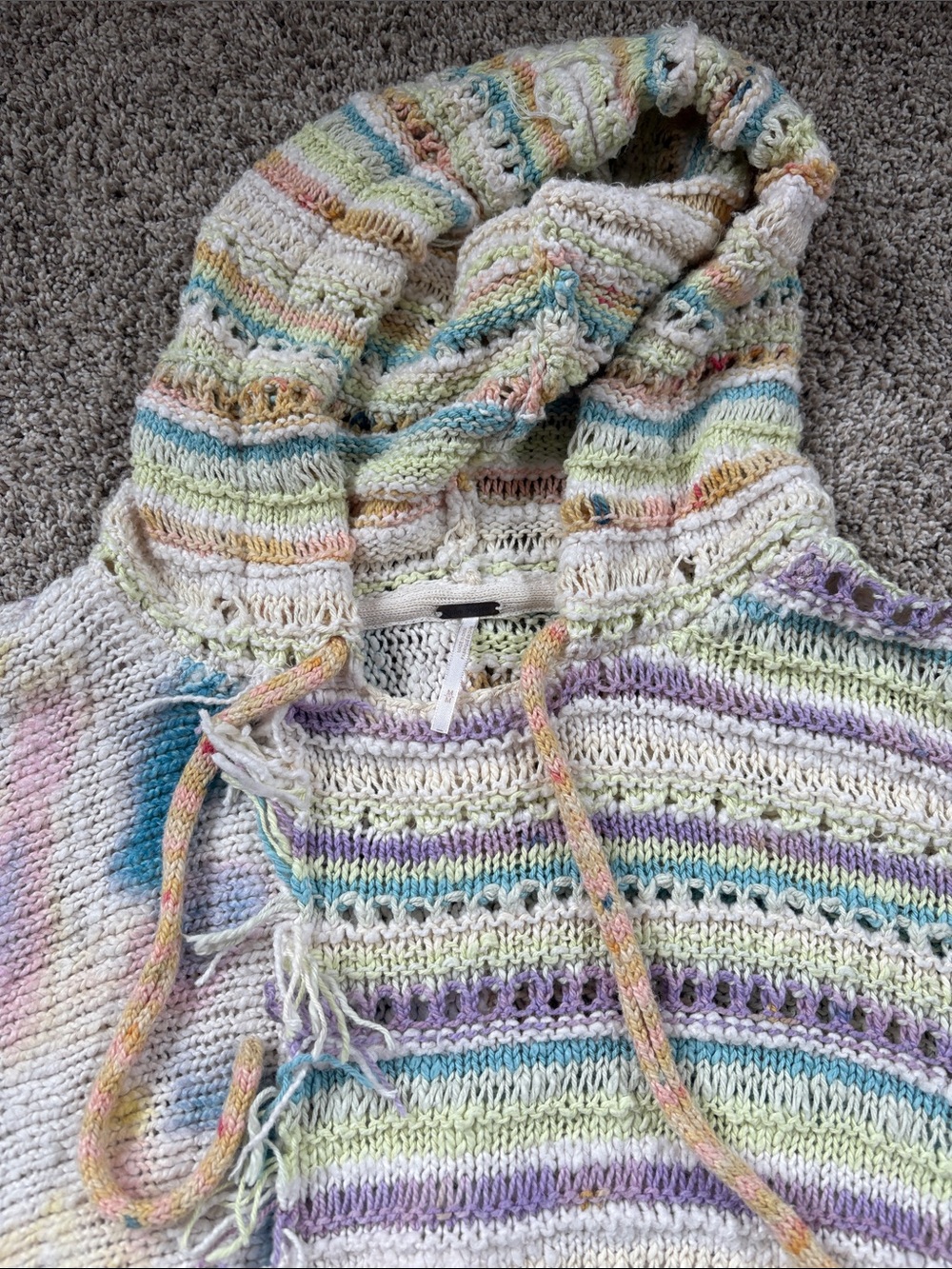 🤩 rare! 🤩 free People Crochet-Style Pastel Hooded Sweater with Peace Motif - Picture 3 of 15